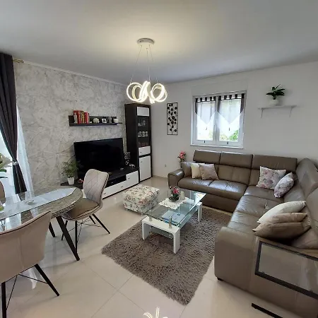 Madlen Apartment Opatija