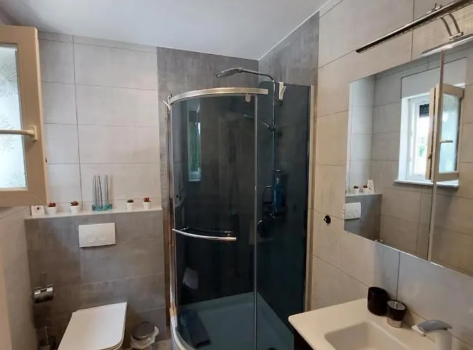 Апартаменты Madlen *