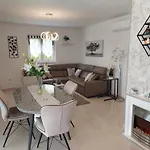 Madlen Апартаменты